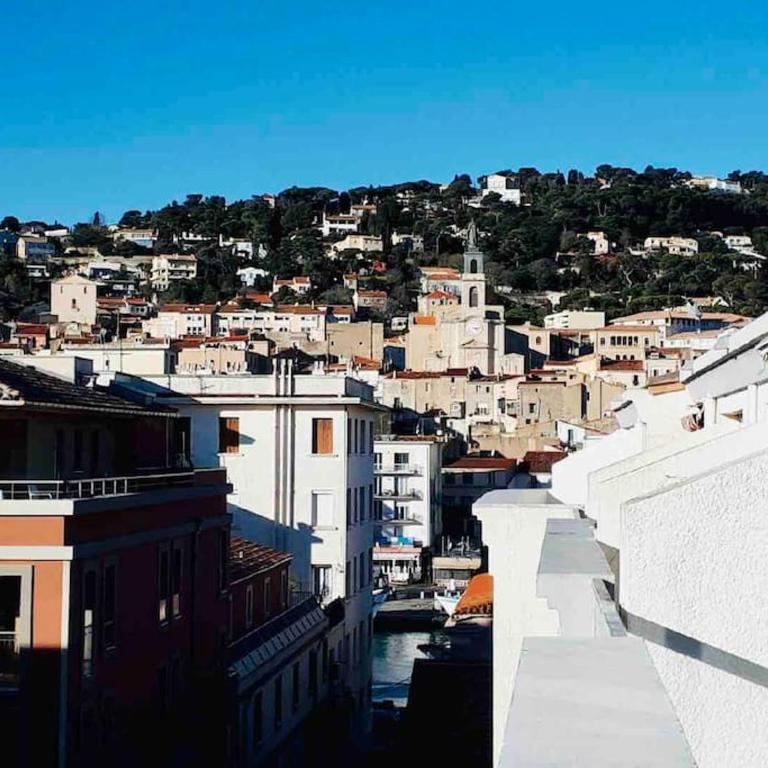 Appart calme avec vue dégagée, terrasse, clim, parking ! - Appartement 2 Chambres - 1