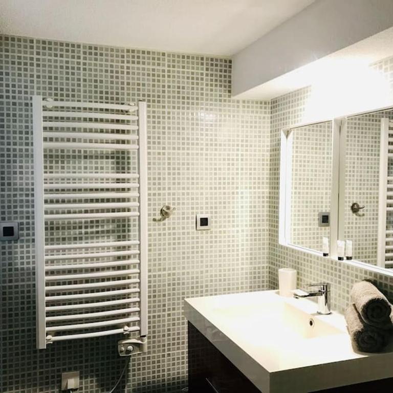 Appart calme avec vue dégagée, terrasse, clim, parking ! - Appartement 2 Chambres - 10
