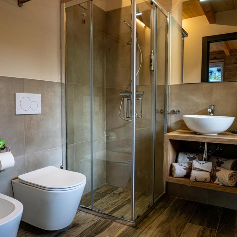 B&B Eco Chalet Merlet - Double Room with Mountain View - 7