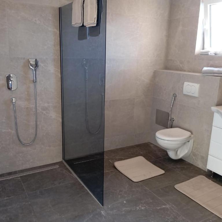 REAL apartment - One-Bedroom Apartment - 13