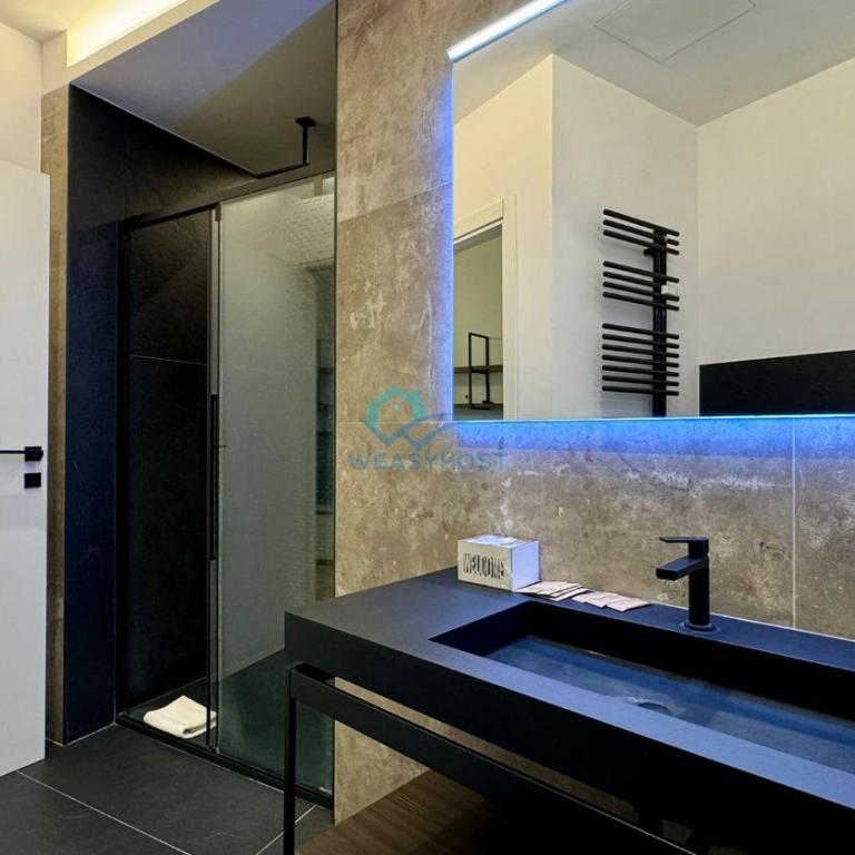 Chic Studio in piazza Bologna - One-Bedroom Apartment - 9