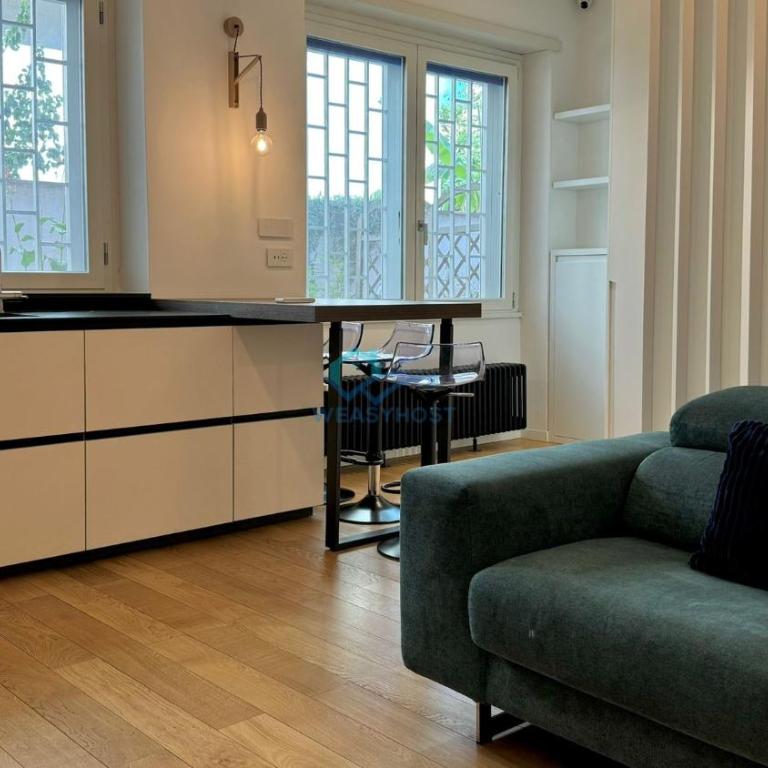 Chic Studio in piazza Bologna - One-Bedroom Apartment - 11
