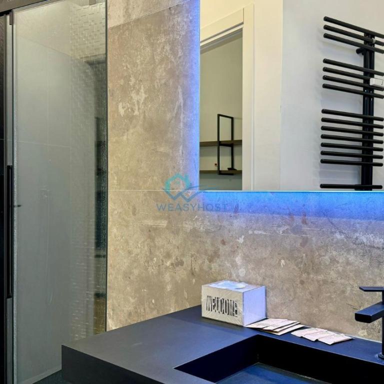 Chic Studio in piazza Bologna - One-Bedroom Apartment - 12