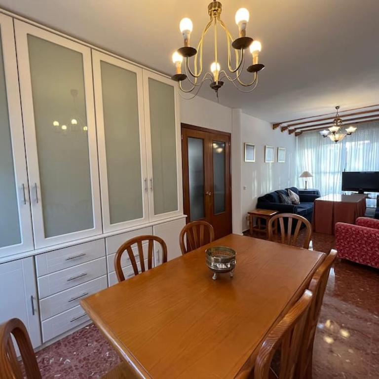 Casa Soleada Calle Tranquila Junto a FIBES - Casa - 23