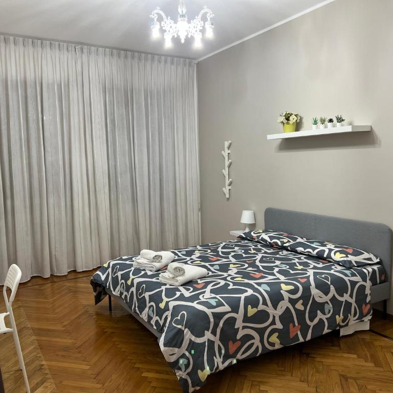 Bed2Go Botticelli - Camera Queen con Bagno in Comune - 3