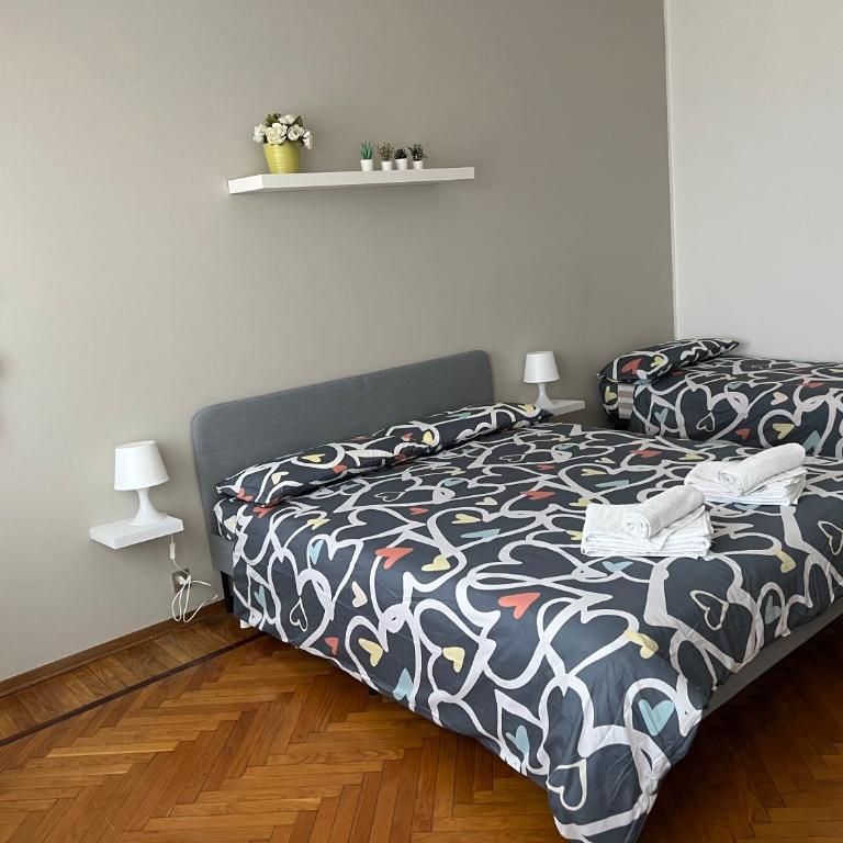 Bed2Go Botticelli - Camera Queen con Bagno in Comune - 5