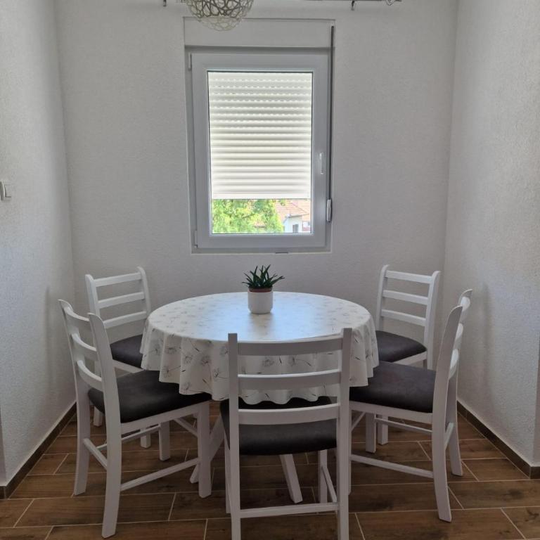 Apartman Nisić - One-Bedroom Apartment - 7