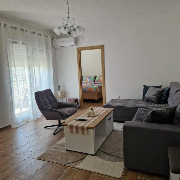 Apartman Nisić - One-Bedroom Apartment - 3