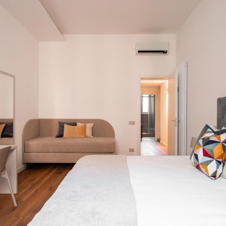 Elegant Haven Re di Roma by Hostand - Three-Bedroom Apartment - 19