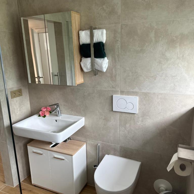 Ferienwohnung Waldblick, Faaker See - Apartment mit 1 Schlafzimmer und Balkon - 10