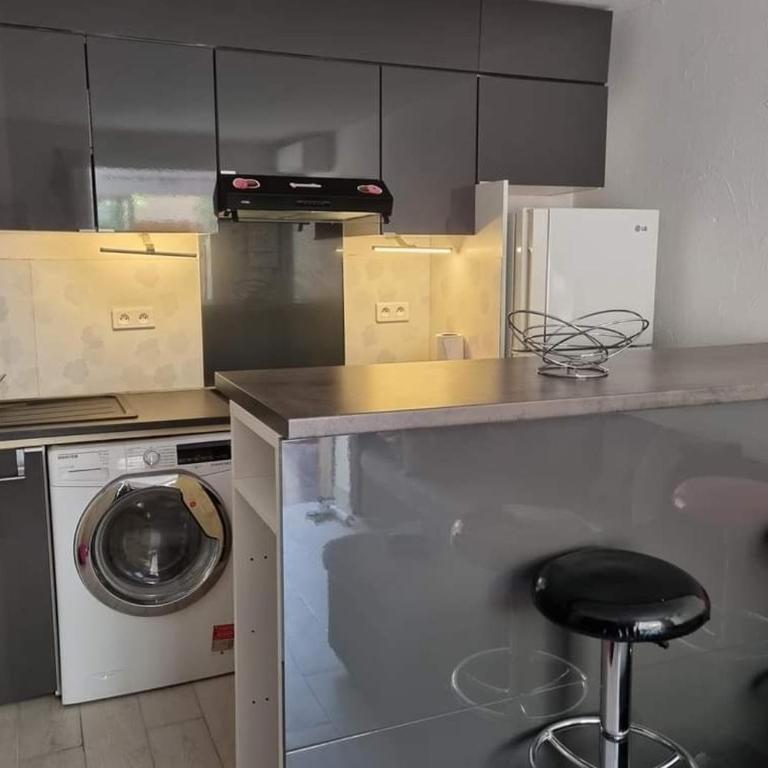 T2 rez de jardins - Apartment mit 1 Schlafzimmer - 18