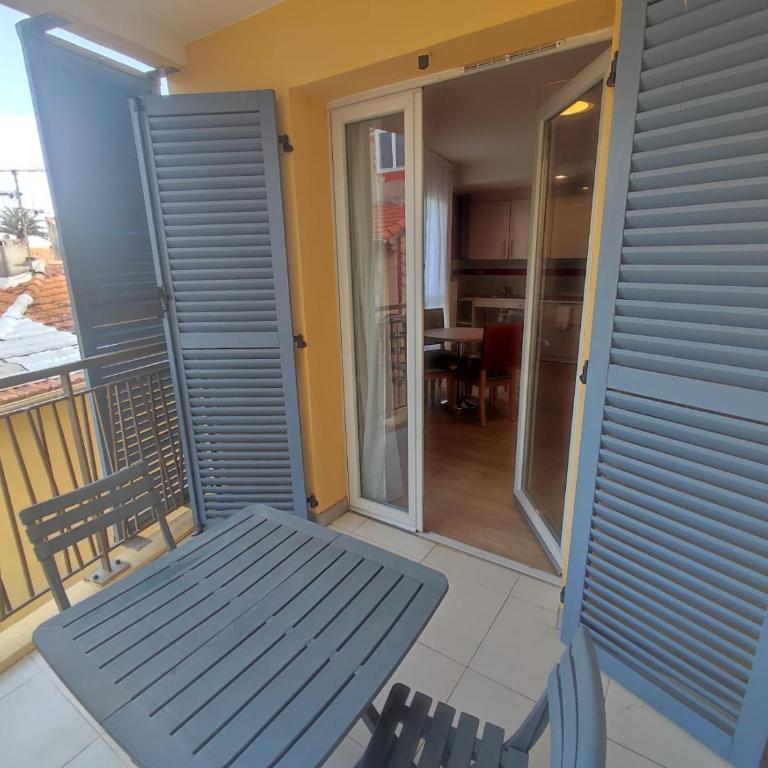 Appart One Fréjus - Studio Familial - 11