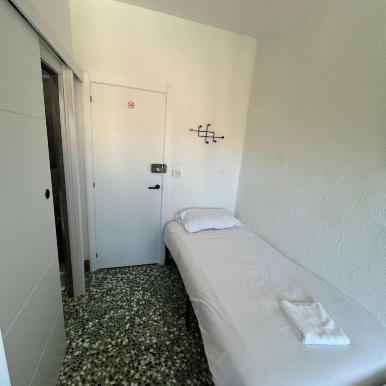 Pension RIOKA CALPE - Triple Room - 5