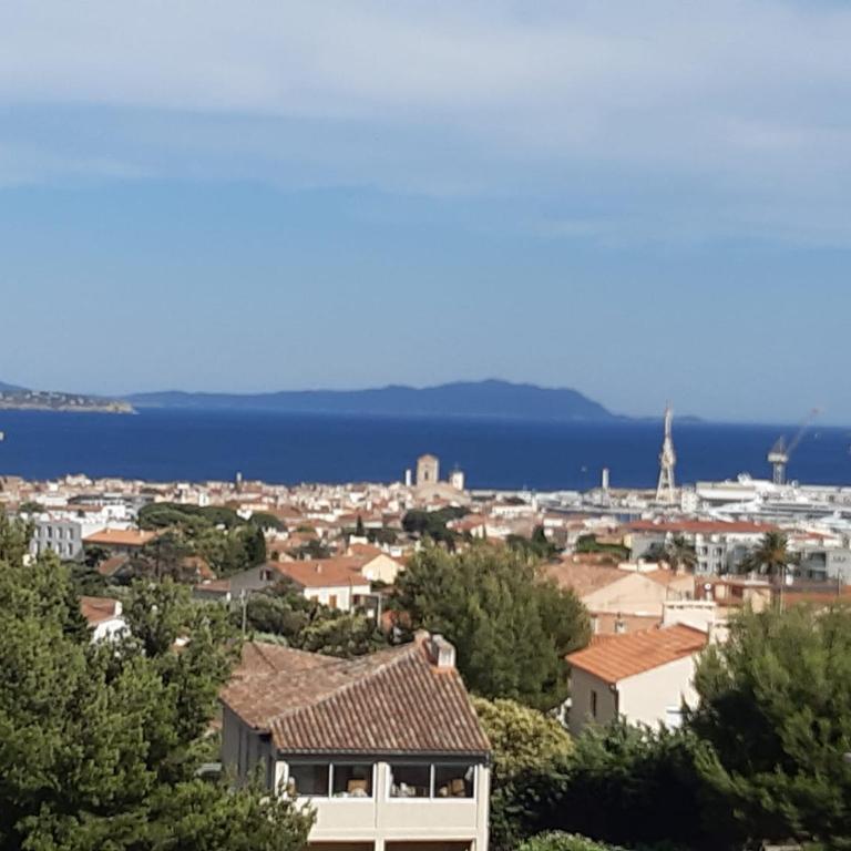 Blue Paradise - Appartamento con 3 Camere da Letto e Vista Mare - 1