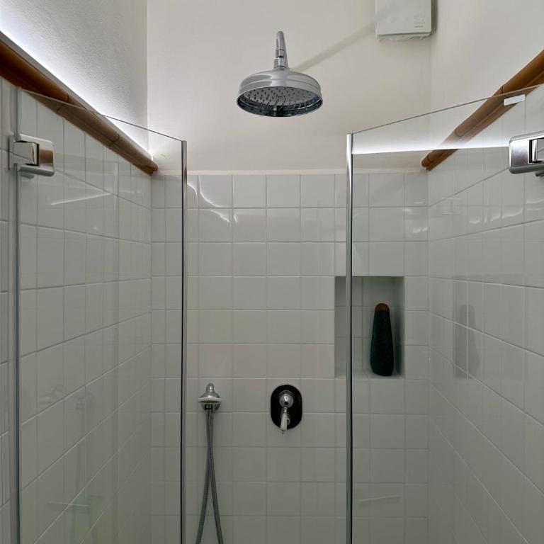 B&B Le Rondini - Sirolo - Camera Matrimoniale con Bagno Privato - 5