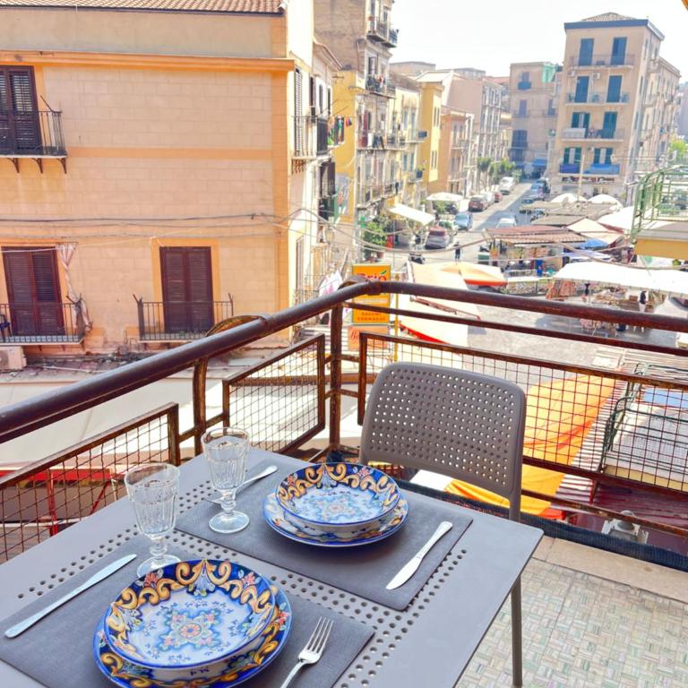 Bella Vita Palermo - Camera Matrimoniale Deluxe con Balcone - 18