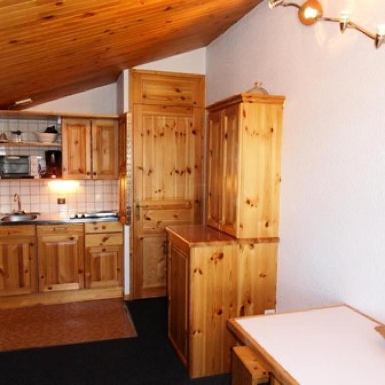 Résidence Croix Du Sud - Studio fonctionnel · Centre station · Vue pistes · Casier à skis MAE-6404 - Studio - 2