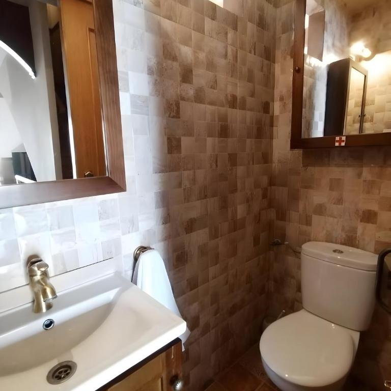 Adosado con piscina y parking - Two-Bedroom House - 17