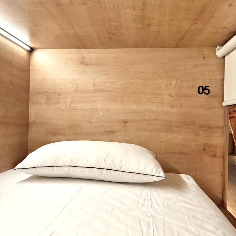 The POD Suite Hostel Village - B05 Mixed Lower bed in Shared Room with 20 beds - 3