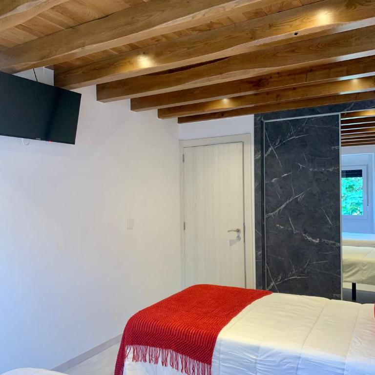 Amencer en Llas - Casa de 5 dormitorios - 17