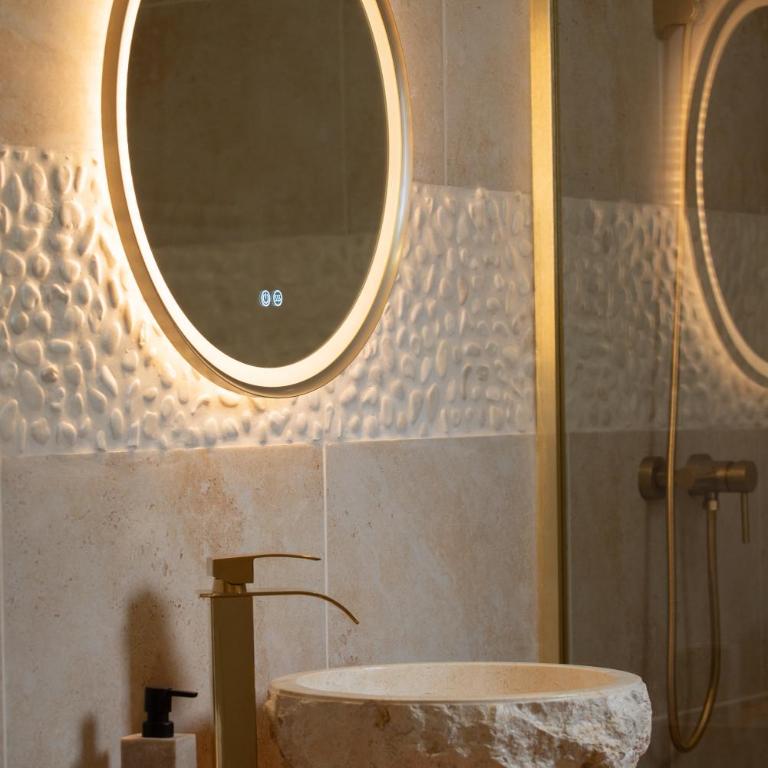 Tout confort ! Balnéo, Sauna, Cinéma, Climatisation, Parking, WiFi - Appartement 1 Chambre - 29