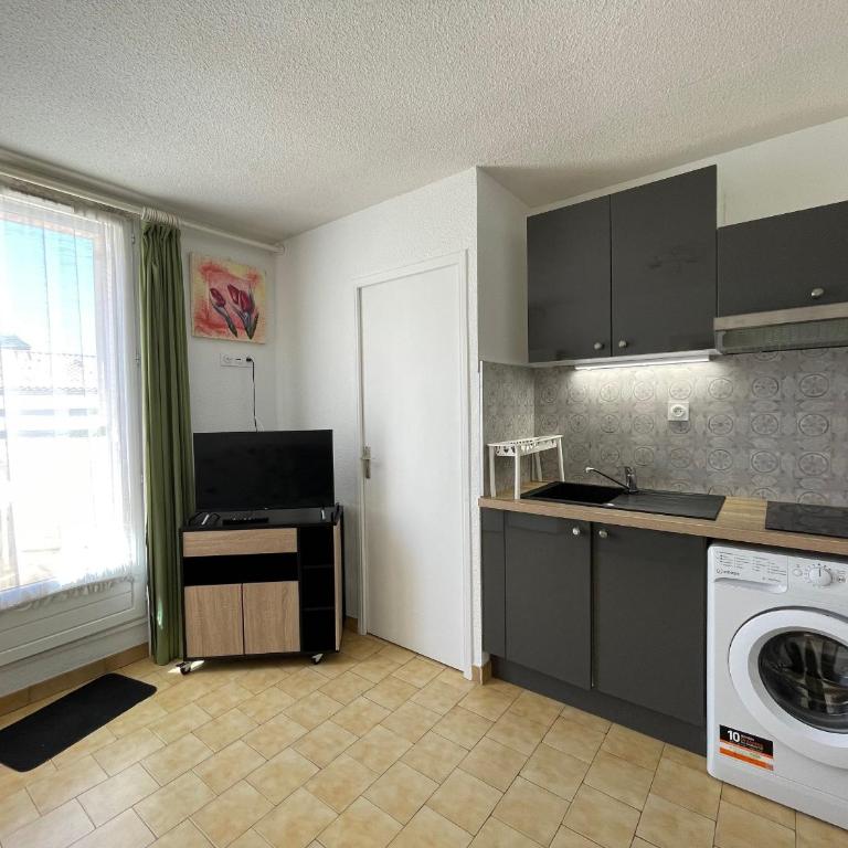 Appartement 2* à 500m de la plage avec parking privé - FR-1-338-404 - Appartement (4 Adultes) - 14