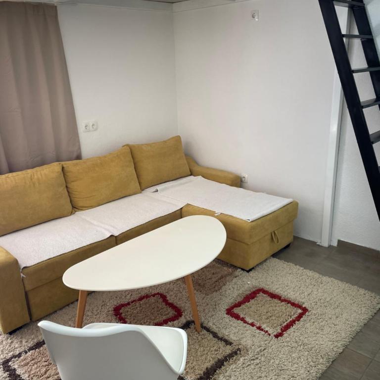 Studio apartman Bišće - One-Bedroom Apartment - 8