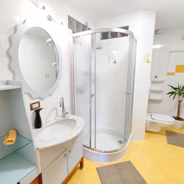 Vidora Apartments - Apartment - 8