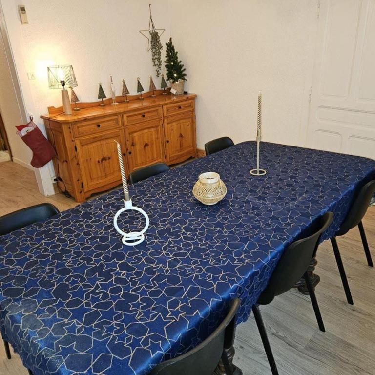 Grande maison à à Bresse avec jacuzzi cheminée et jardin Idéal pour les familles et amis - Haus mit 7 Schlafzimmern - 35