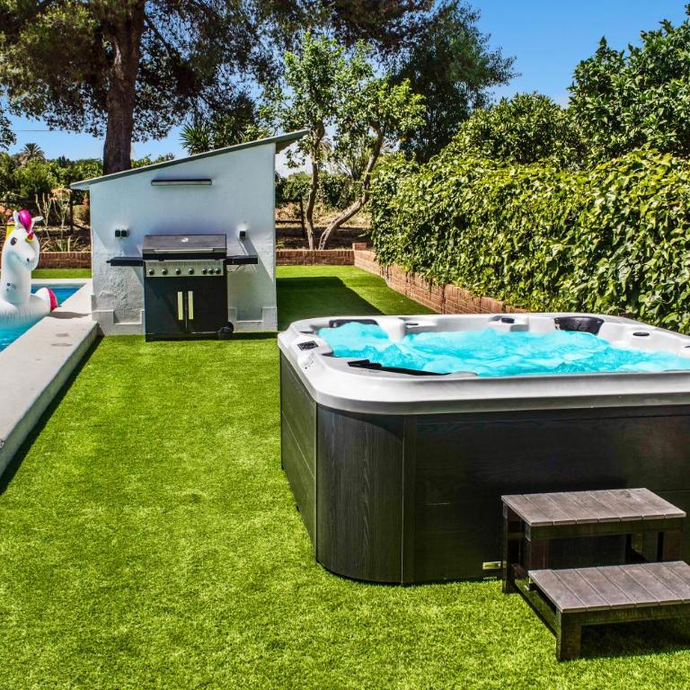 Villa San Patricio I Piscina Privada I Jacuzzi Spa I BBQ I PS5 I Aire Acon I 3000m2 I 5min-Centro - Villa con piscina privada - 14