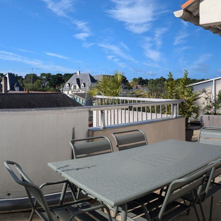 Duplex terrasse place du Marché - Appartement 2 Chambres - 10