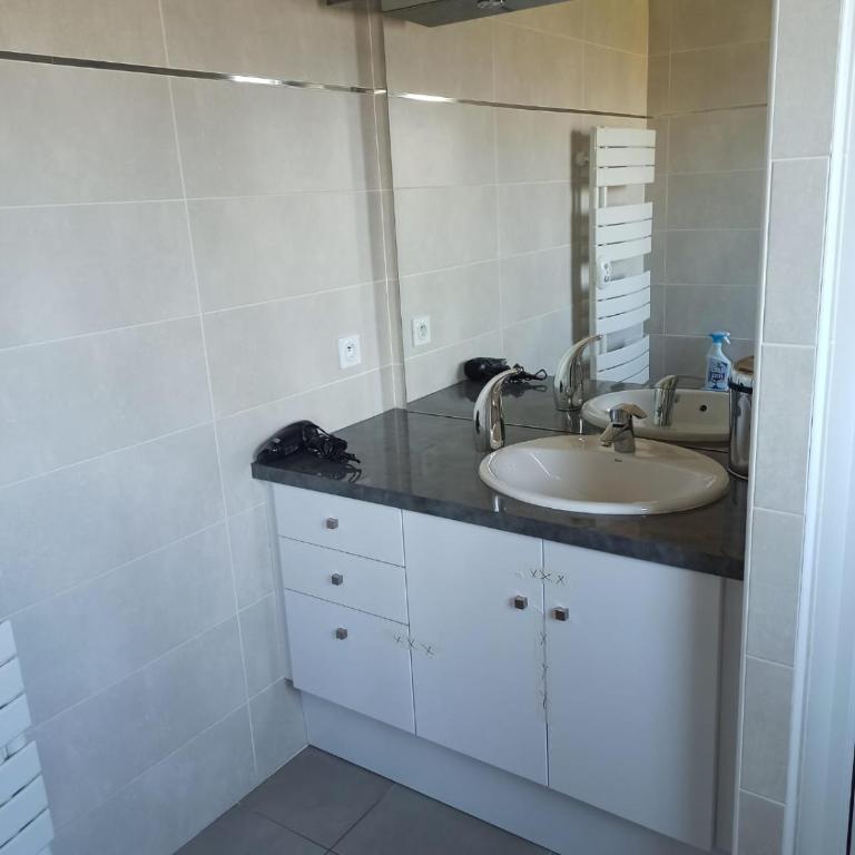 Fréjus Saint-Raphaël - Au calme à 5 min du centre et des plages - Apartment mit 1 Schlafzimmer - 12