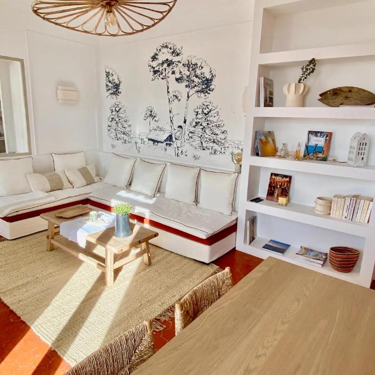 "Couleur Parfum" amazing Sea View Balcony FREE PARKING - Two-Bedroom Apartment - 13