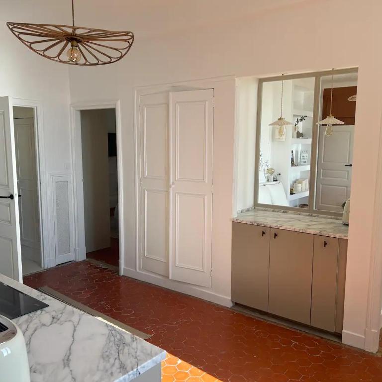 "Couleur Parfum" amazing Sea View Balcony FREE PARKING - Two-Bedroom Apartment - 25