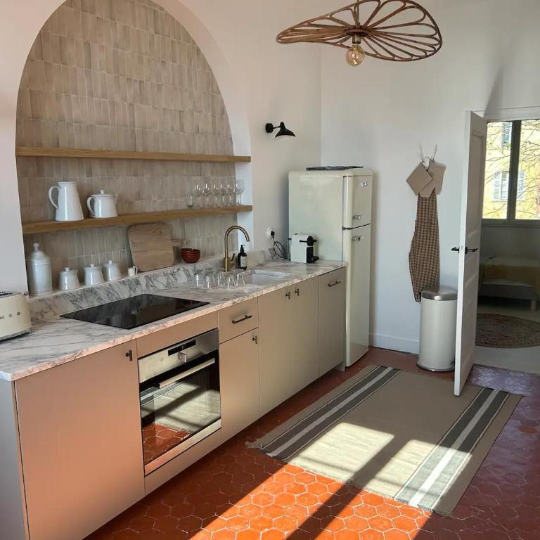 "Couleur Parfum" amazing Sea View Balcony FREE PARKING - Two-Bedroom Apartment - 24