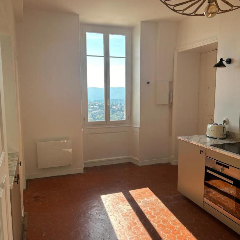 "Couleur Parfum" amazing Sea View Balcony FREE PARKING - Two-Bedroom Apartment - 26