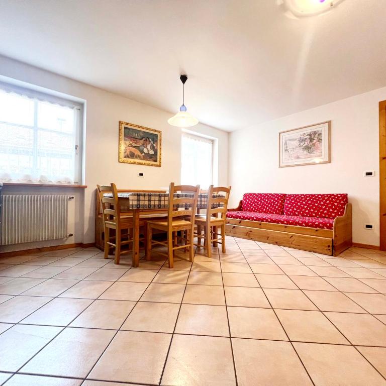 Moena Appartamenti - Appartamento con 2 Camere da Letto e Balcone - 4