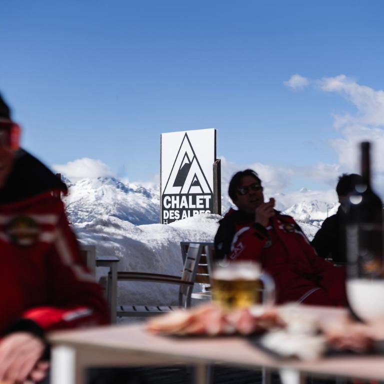 CHALET DES ALPES - Triple Room with Mountain View - 1