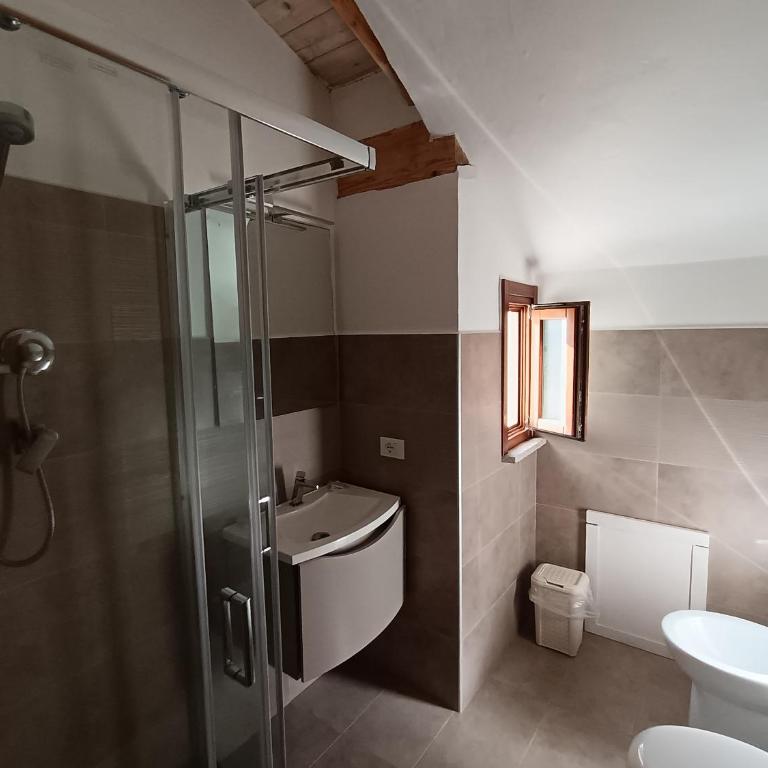 Su Suberju - Camera Matrimoniale con Bagno Privato - 3