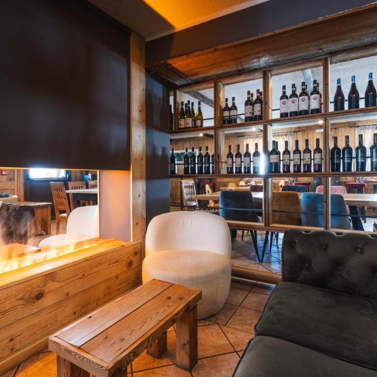 CHALET DES ALPES - Triple Room with Mountain View - 6