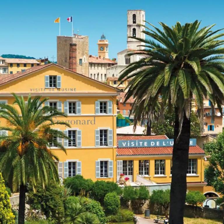 "Couleur Parfum" amazing Sea View Balcony FREE PARKING - Two-Bedroom Apartment - 48