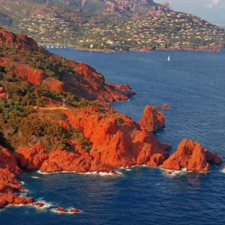 "Couleur Parfum" amazing Sea View Balcony FREE PARKING - Two-Bedroom Apartment - 62
