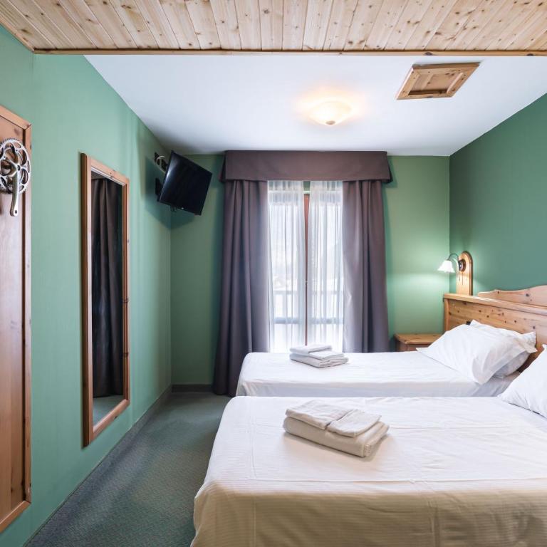 CHALET DES ALPES - Double or Twin Room - 22