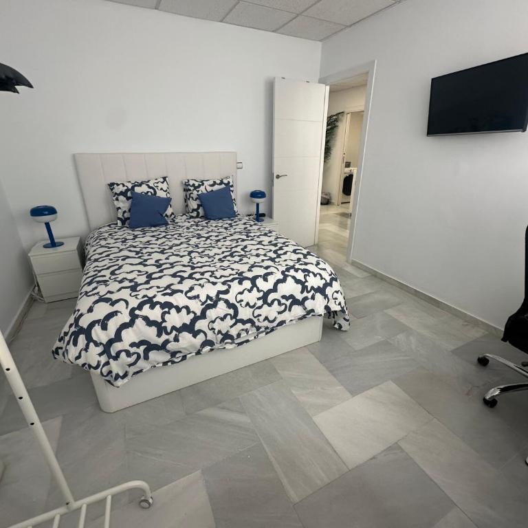 Apartamento Moderno Soho - Nuevo! En el centro y cerca de la playa!Parking gratuito! - Apartamento de 1 dormitorio - 25