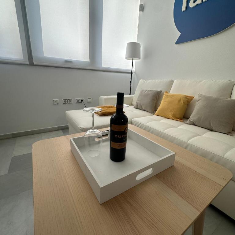 Apartamento Moderno Soho - Nuevo! En el centro y cerca de la playa!Parking gratuito! - Apartamento de 1 dormitorio - 32