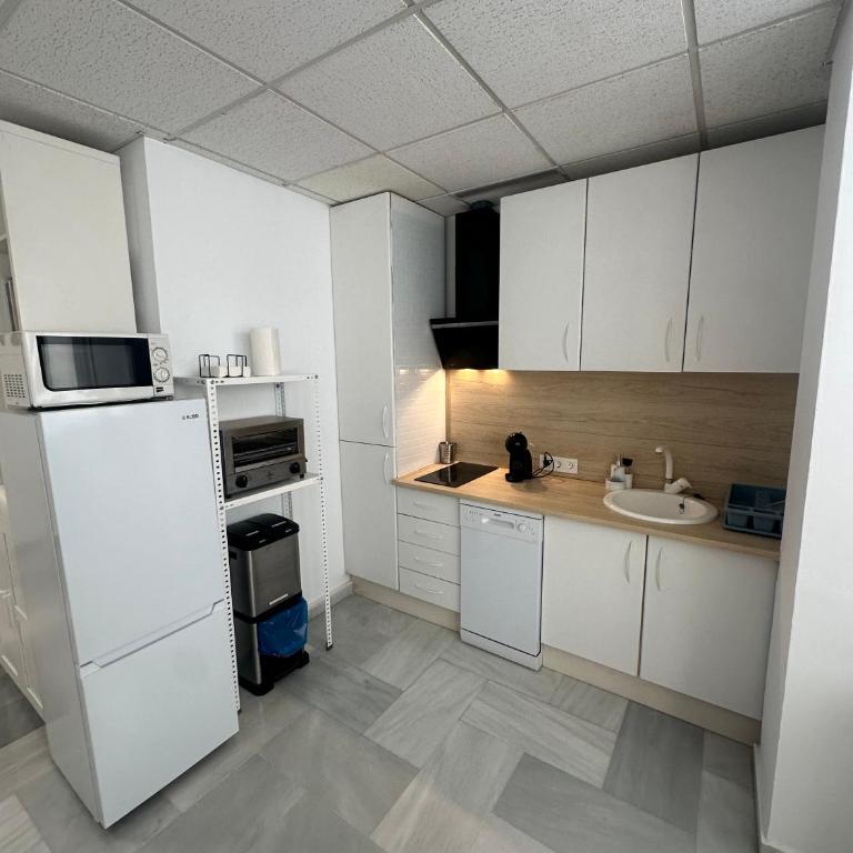 Apartamento Moderno Soho - Nuevo! En el centro y cerca de la playa!Parking gratuito! - Apartamento de 1 dormitorio - 37