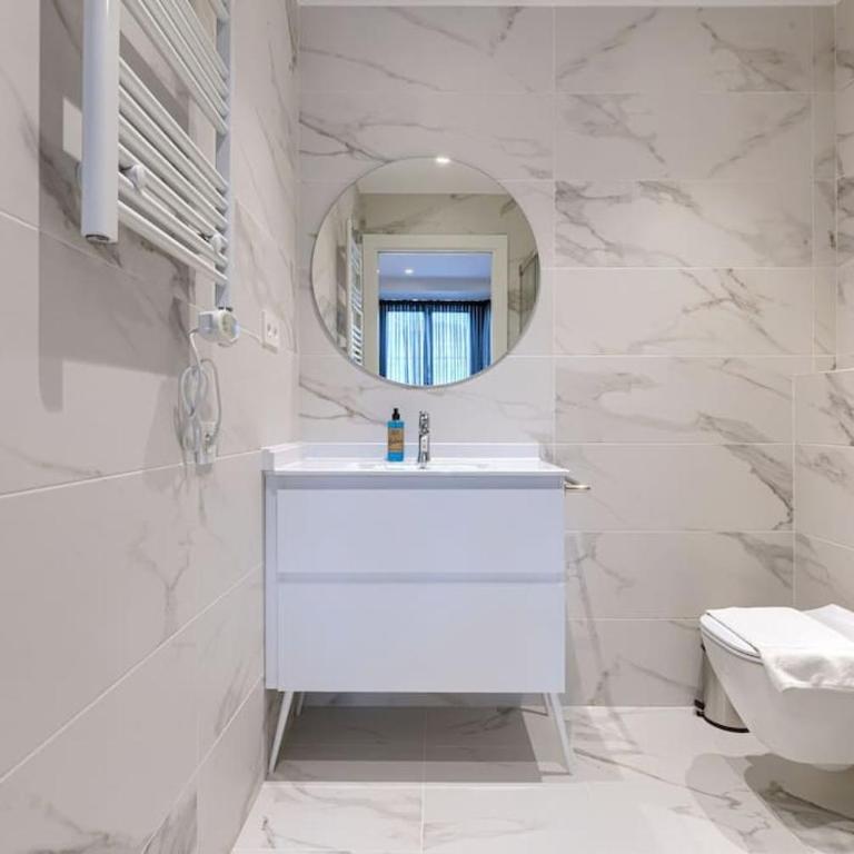 Euskalduna Azkuna Center by Next Stop Bilbao - Three-Bedroom Apartment - 7