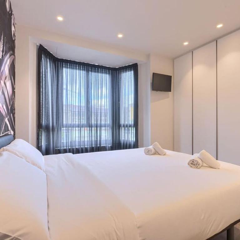 Euskalduna Azkuna Center by Next Stop Bilbao - Three-Bedroom Apartment - 11