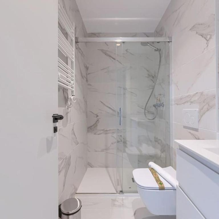 Euskalduna Azkuna Center by Next Stop Bilbao - Three-Bedroom Apartment - 13