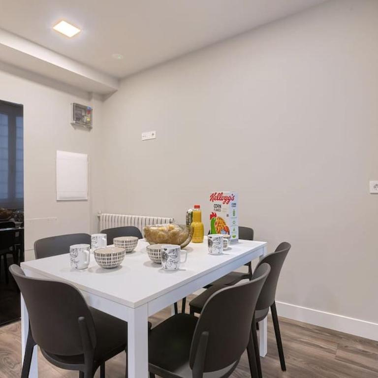 Euskalduna Azkuna Center by Next Stop Bilbao - Three-Bedroom Apartment - 17